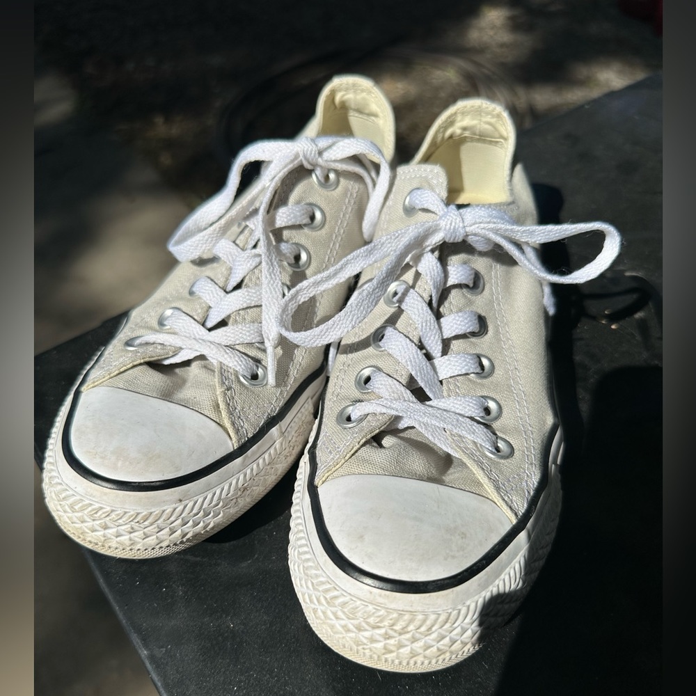 Women’s Converse
